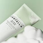 Spumă de curățare pentru ten acneic cu Centella din Madagascar, Skin1004, 125ml - Imagine 6