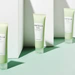 Spumă de curățare pentru ten acneic cu Centella din Madagascar, Skin1004, 125ml - Imagine 2