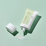 Crema pentru fata cu protectie solara SPF 50+ PA++++ Centella Calming, iUNIK, 60ml - Imagine 2