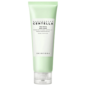 Spumă de curățare pentru ten acneic cu Centella din Madagascar, Skin1004, 125ml